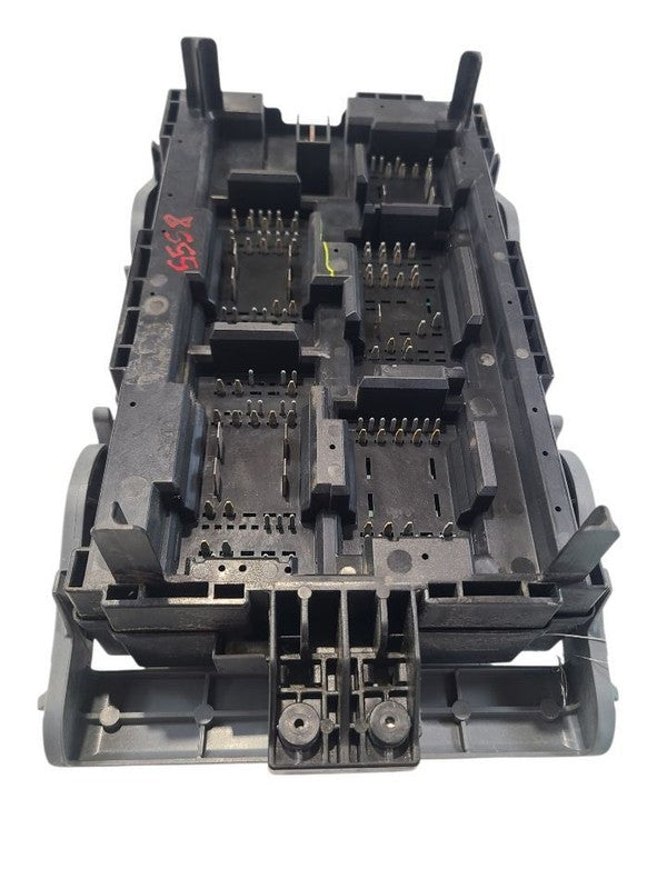 Fuse Box Engine Duramax Fits 07-09 SIERRA 2500 PICKUP 669436