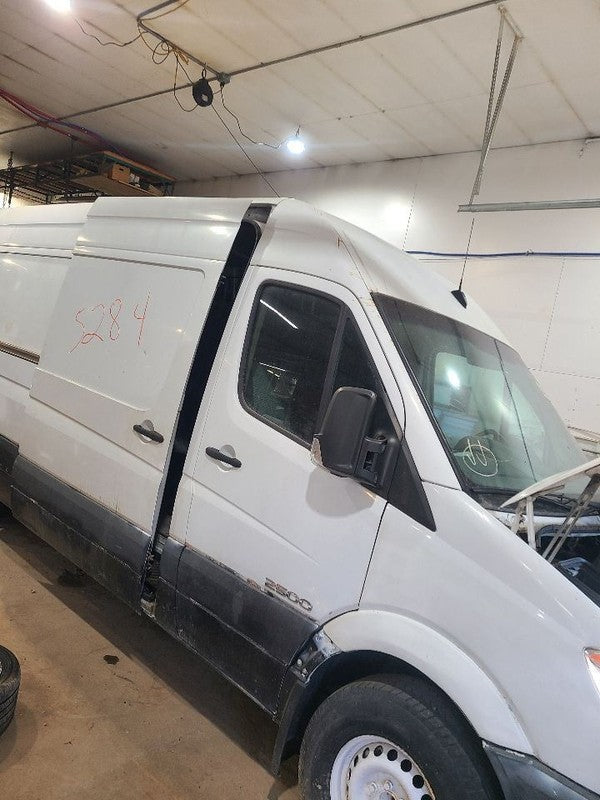 Passenger Right Fender Fits 07-09 SPRINTER 2500 651162