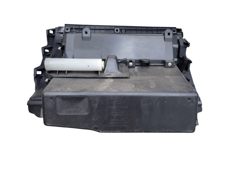 QX60      2017 Glove Box 680736