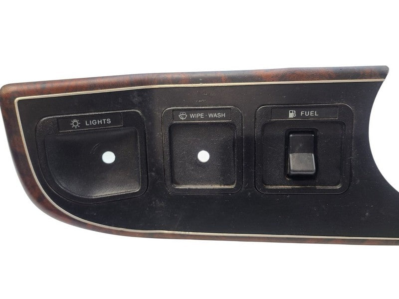 F250      1989 Dash Bezel 680505