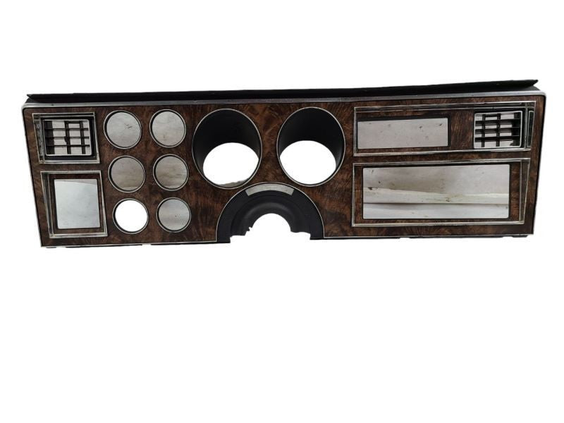 NEW YRK-R 1988 Radio/Speedometer/Temperature Dash Bezel with Vents 582