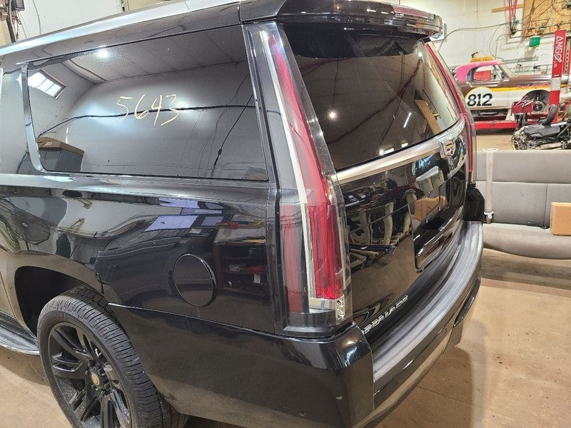 Passenger Right Tail Light Fits 15-20 ESCALADE 674462