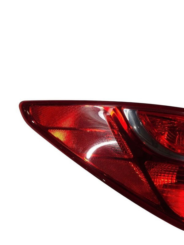 Driver Tail Light SWB Sport Incandescent Bulb Fits 13-16 SANTA FE 6526