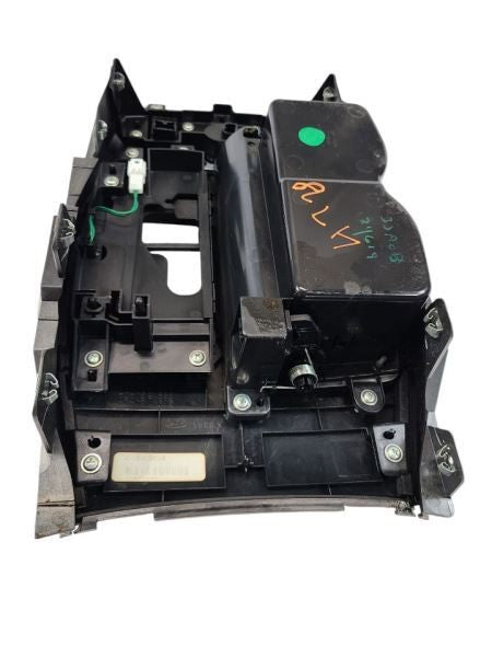 JX35      2013 Dash Bezel 600807