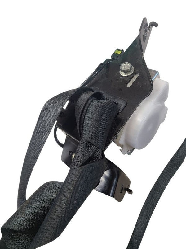 FORESTER  2019 Seat Belt Rear 666580