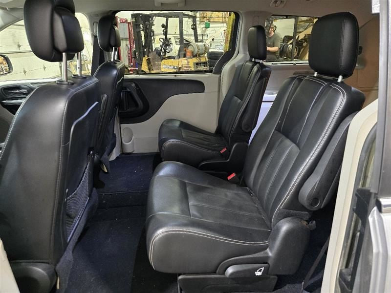 Driver Left Air Bag Front Driver Knee Fits 14-18 CARAVAN 593244