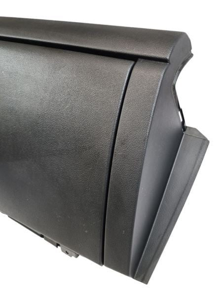 OUTLANDER 2016 Glove Box 600020