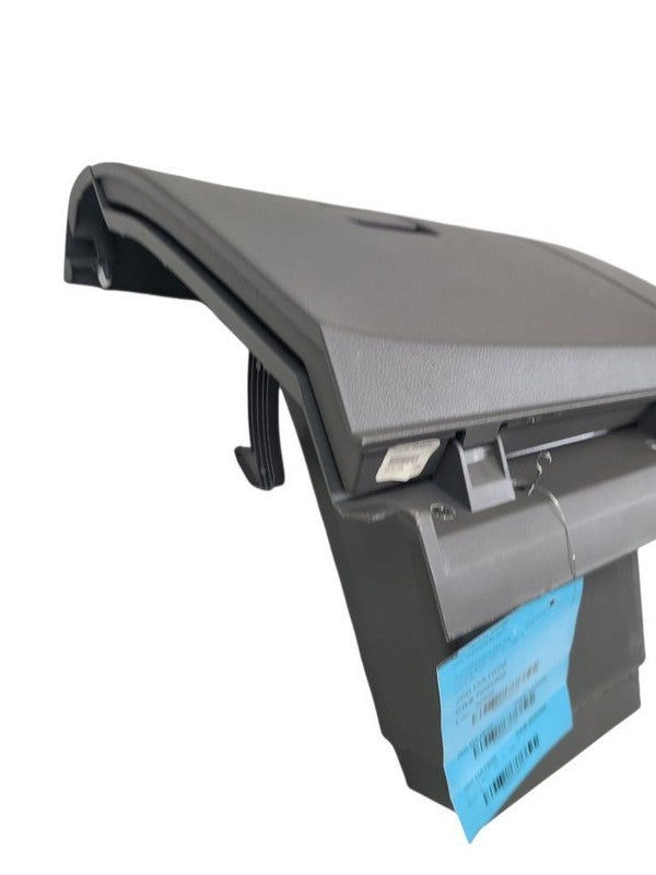 NV200     2020 Glove Box 633872