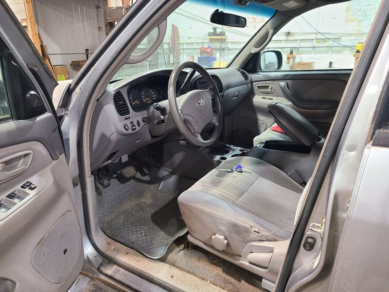 TUNDRA    2004 Dash Bezel 667742