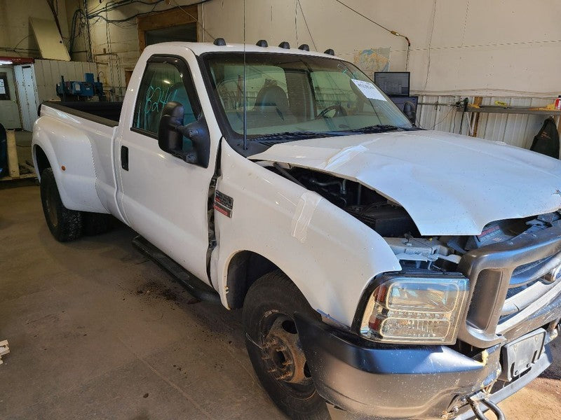 F350SD    2003 Glove Box 676023