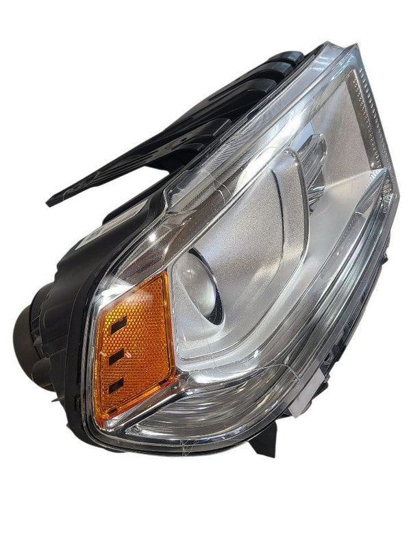 Passenger Headlight Halogen Chrome Bezel Fits 14-20 DURANGO 669135