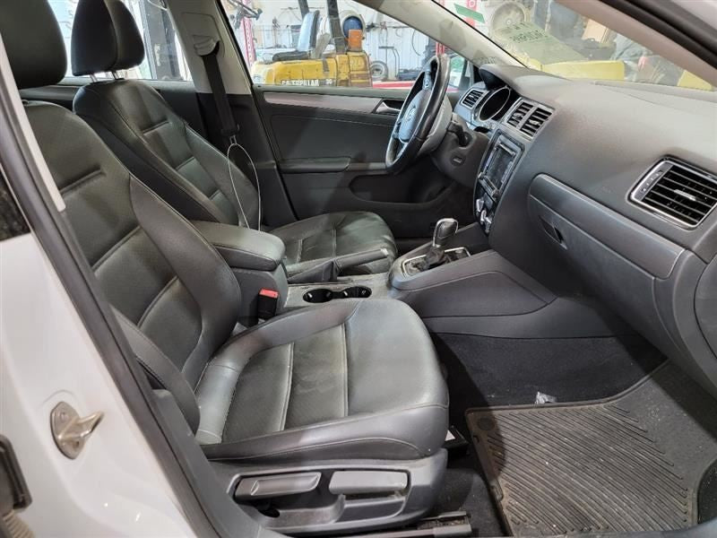 Passenger Front Seat Leatherette Manual Fits 15-18 JETTA 546673