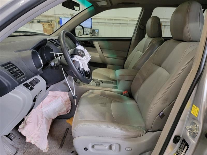 Temperature Control Front VIN K 5th Digit Fits 08-10 HIGHLANDER 551752