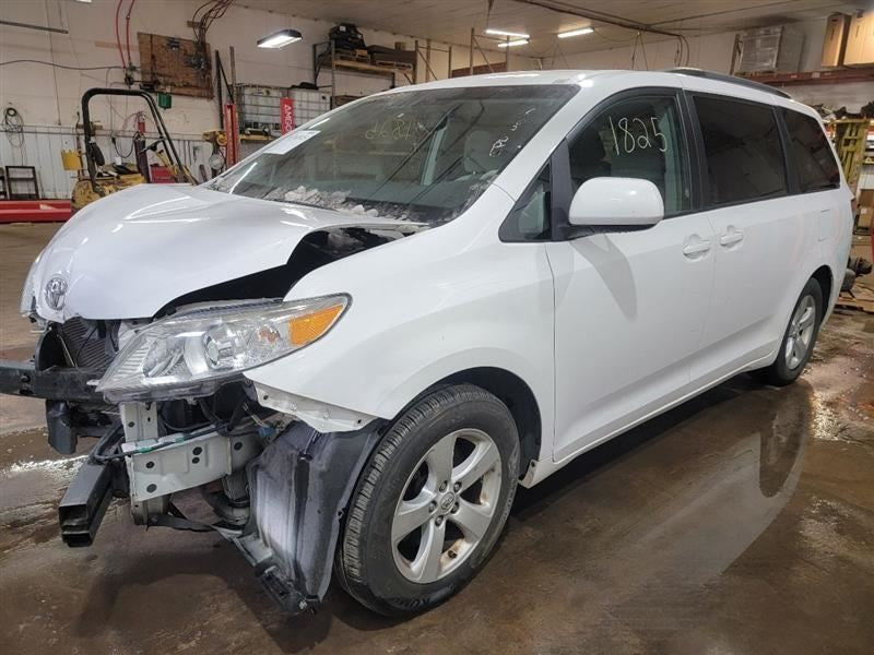 Passenger Dash Fits 12-14 SIENNA 284304