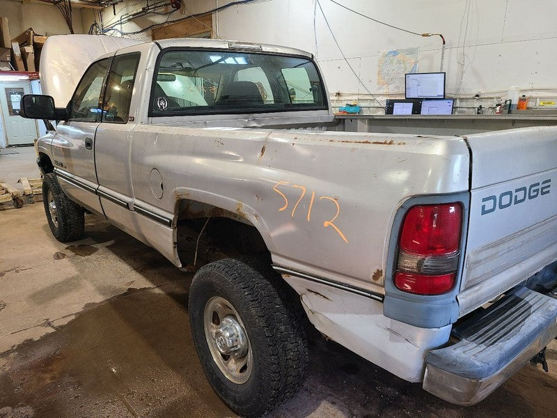 Driver Left Fender Front Fits 94-98 DODGE 1500 PICKUP 678799