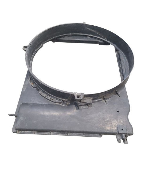 H3        2006 Radiator Shroud 665630