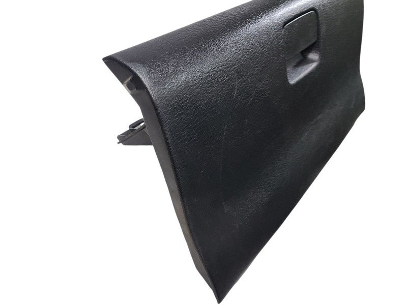 RAM2500   2004 Glove Box 653752