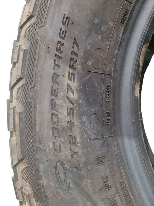 1 Used Tire   245 75 17 Cooper 9/32  667191