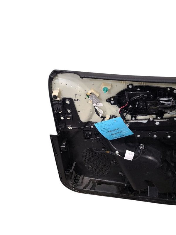 CHEROKEE  2021 Front Door Trim Panel 651880