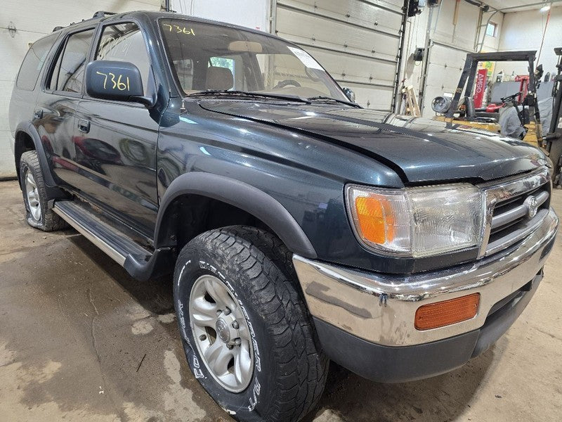 4 RUNNER  1998 Seat Belt Rear 638002