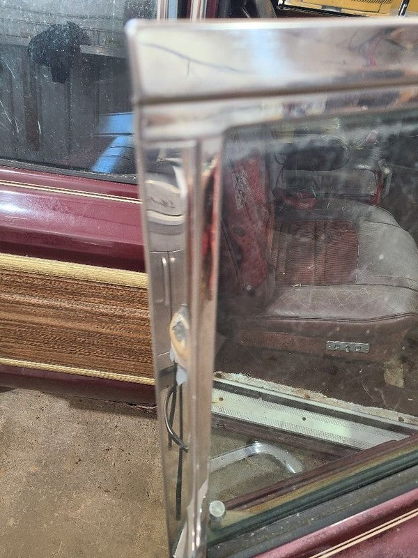 GRAND-WAG 1991 Door Moulding Front 678958