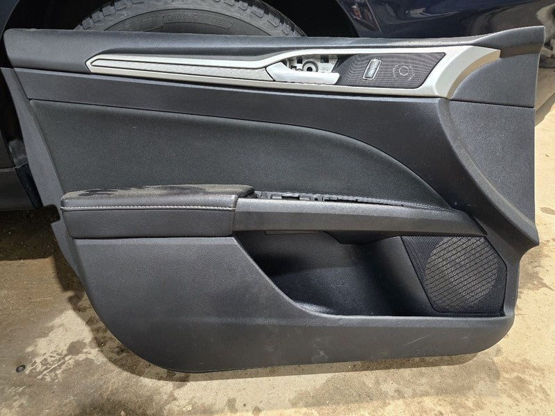 FUSION    2020 Front Door Trim Panel 633113