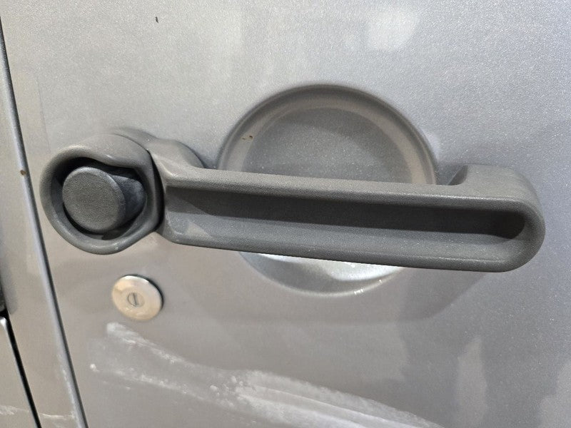 Door Handle Exterior VIN W 6th Digit Jk Body Front Fits 07-18 WRANGLER