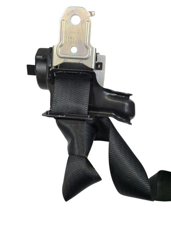 NX200T    2017 Seat Belt Rear 602127