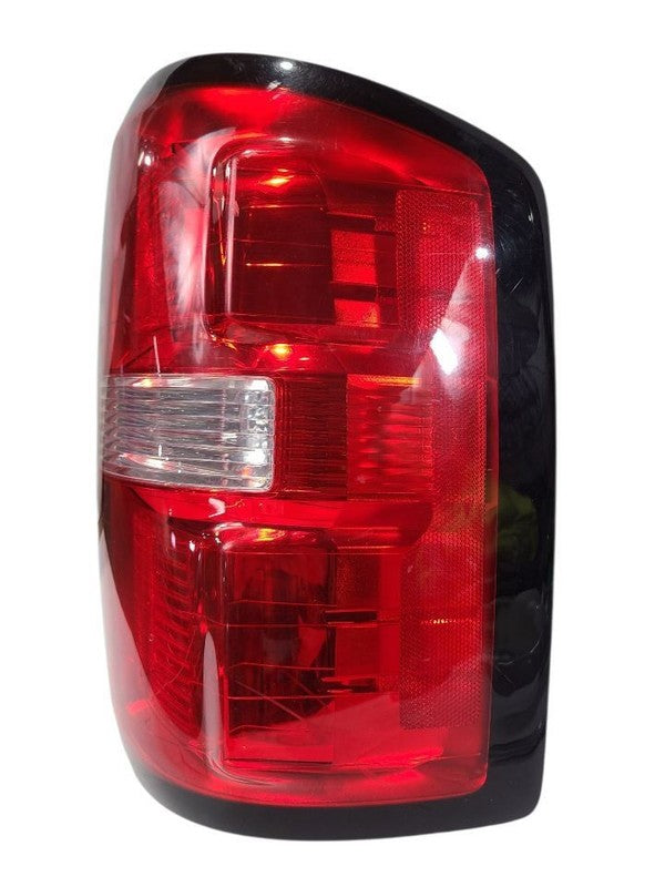 Passenger Tail Light Classic Style Pickup Fits 16-19 SIERRA 1500 PICKU