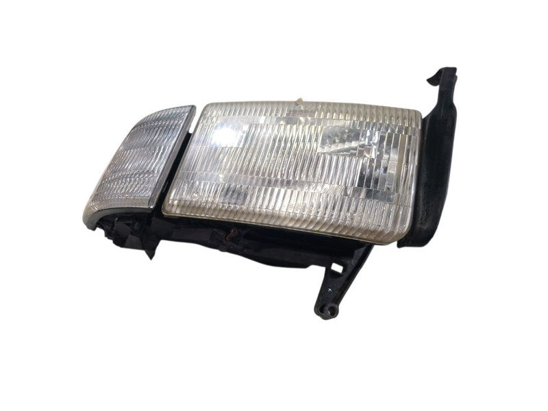 Passenger Corner/Park Light Beside Headlamp Fits 94-02 DODGE 2500 PICK