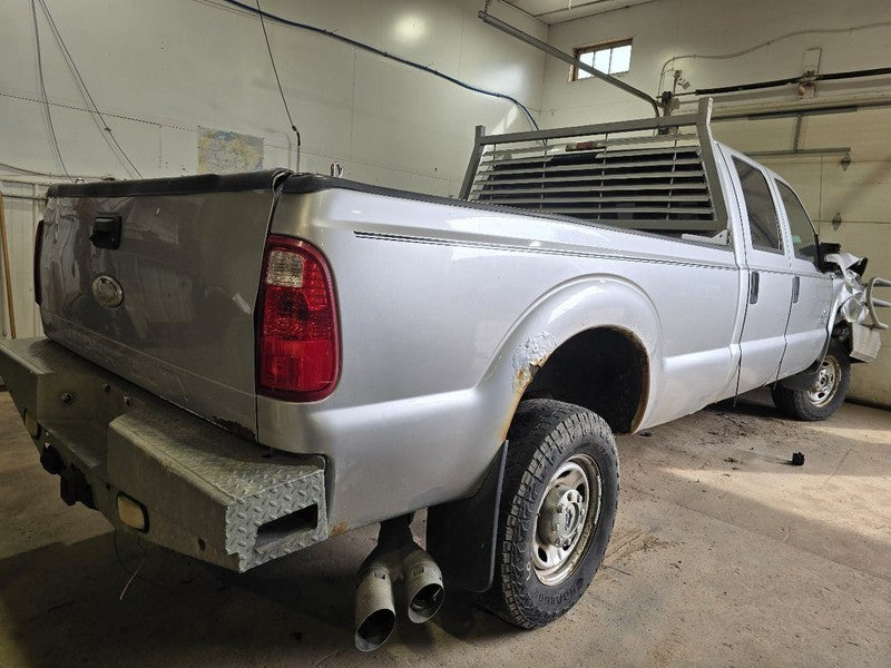 Front Drive Shaft Fits 11-16 FORD F250SD PICKUP 646923