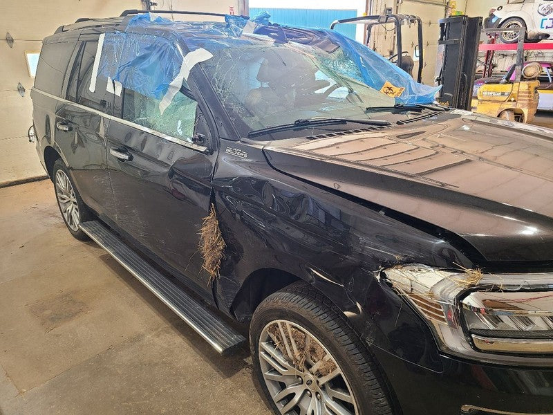 EXPEDITON 2022 Front Door Trim Panel 679259