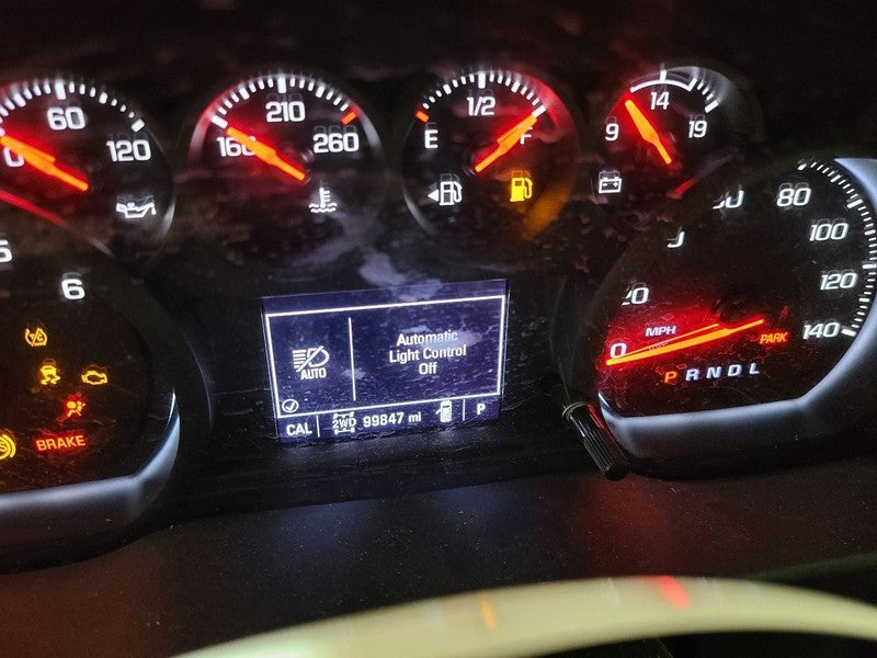 Fuse Box Engine Fits 21-23 SIERRA 2500 PICKUP 675413