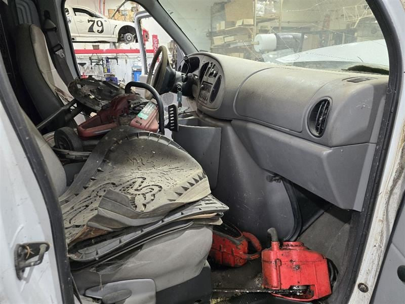 E350SD    1999 Seat Belt Front 586566