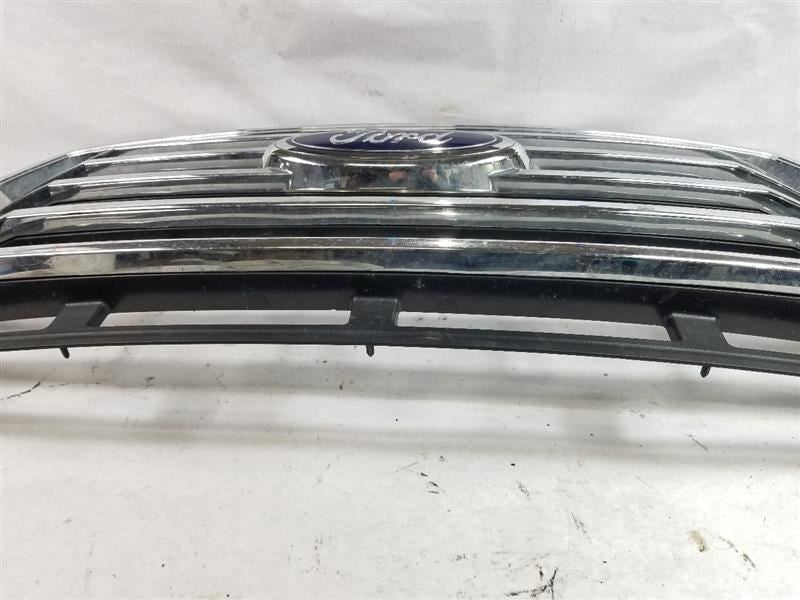 Grille Center XLT 5 Chrome Bars Fits 15-17 FORD F150 PICKUP 536940