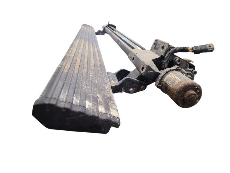F150      2021 Running Board 680760