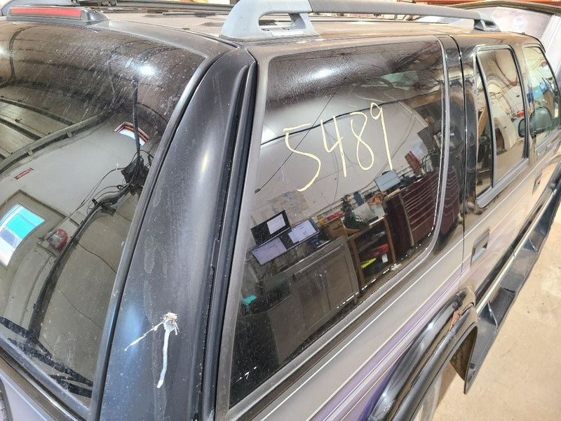 Passenger Quarter Glass 4 Door Dropgate Fits 95-05 BLAZER S10/JIMMY S1