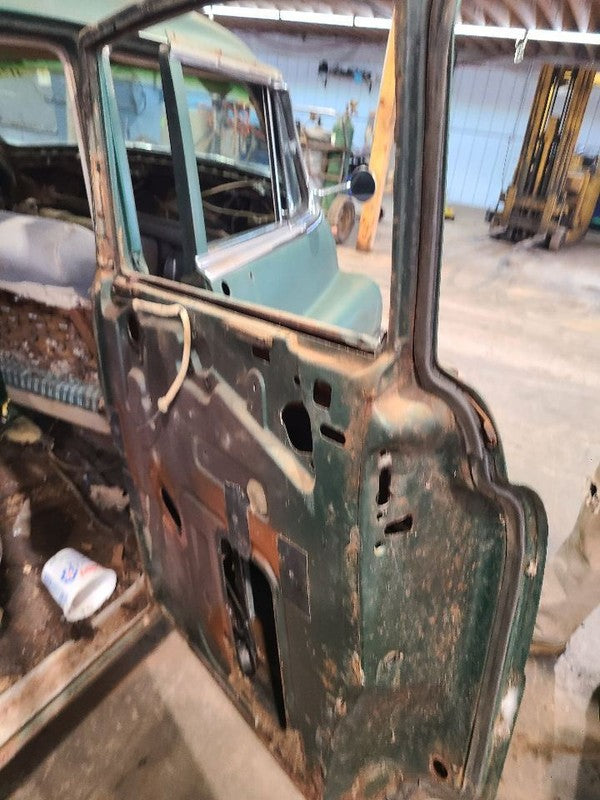 BUICK     1951 Rear Side Door 656443