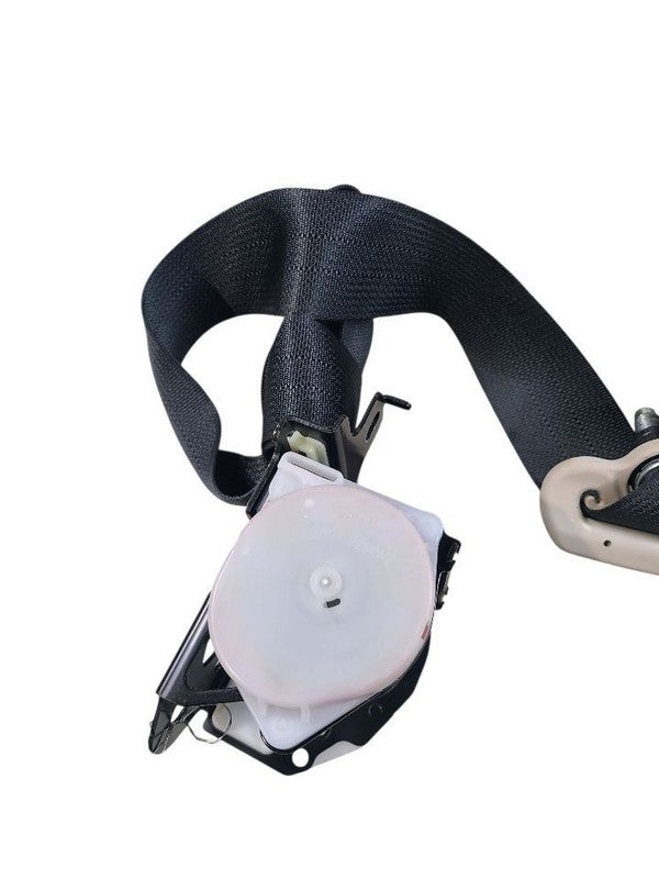 QX80      2017 Seat Belt Rear 648056