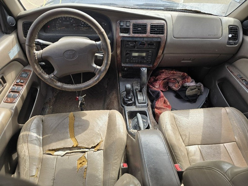 4 RUNNER  1998 Seat Belt Rear 643021