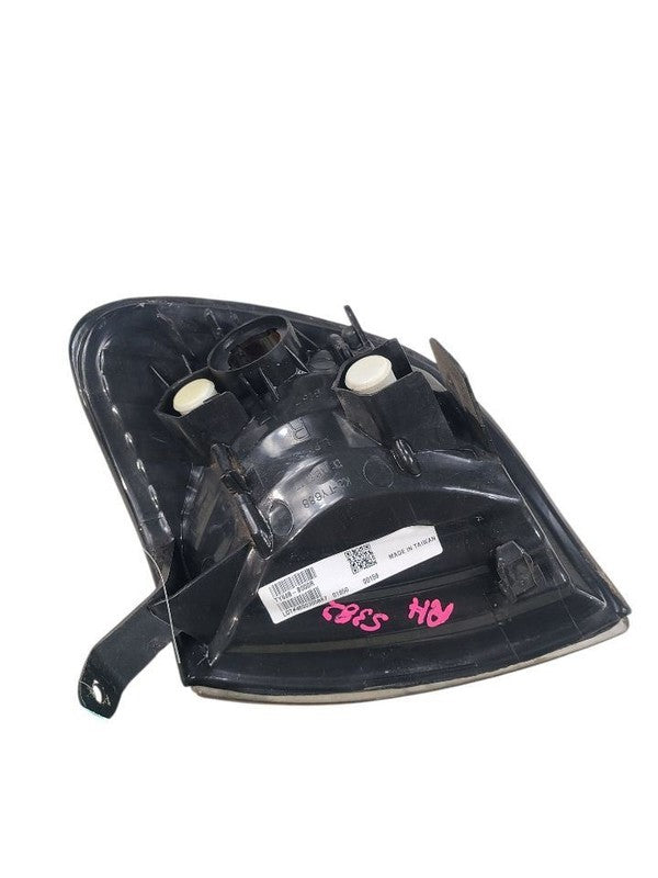 Passenger Corner/Park Light Park Lamp-turn Signal Fits 00-04 TUNDRA 65
