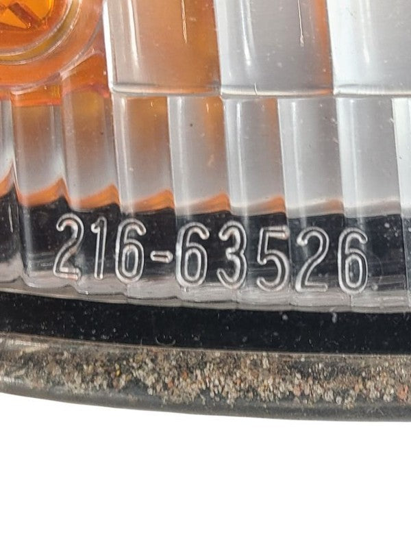 Passenger Corner/Park Light Fender Mounted Fits 99-00 INFINITI QX4 658