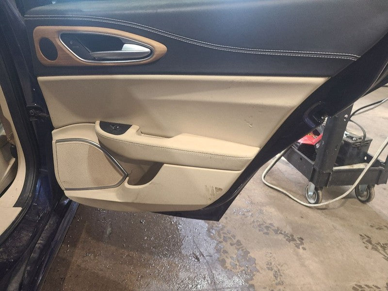 GIULIA    2019 Rear Side Door 656028