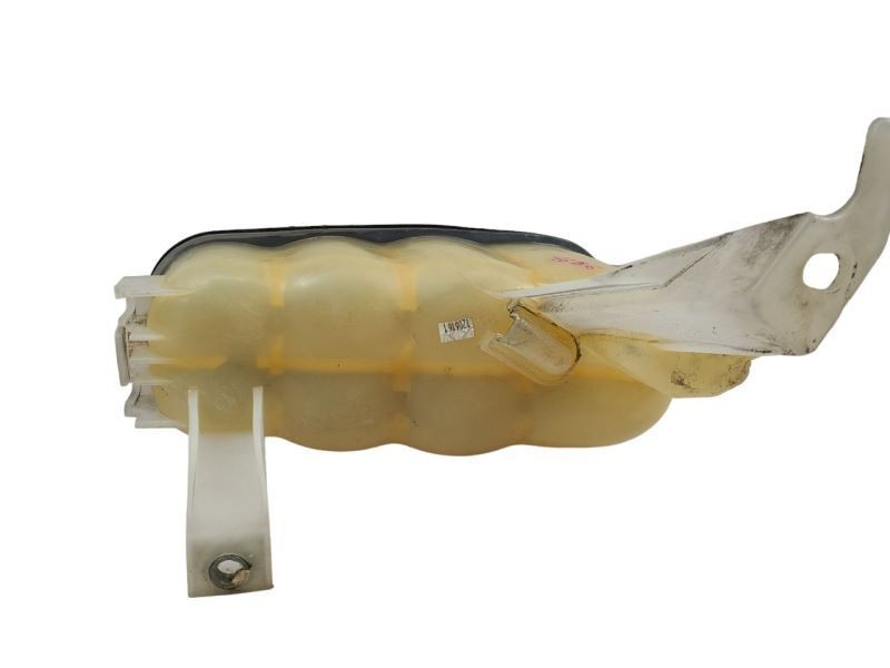 Coolant Reservoir Classic Style Fits 14-19 SIERRA 1500 PICKUP 590738