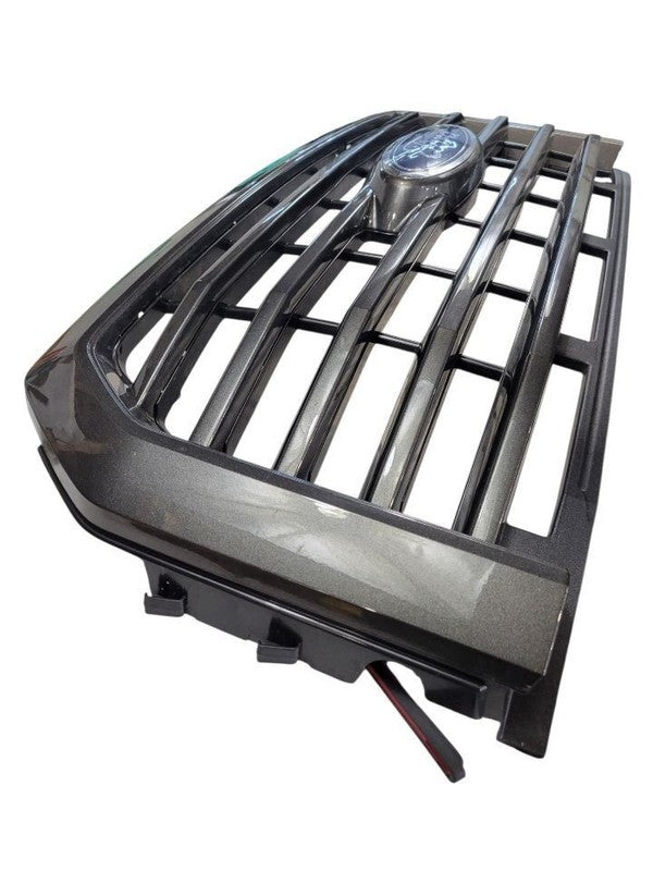 Grille Center XL 5 Painted Bars Fits 15-17 FORD F150 PICKUP 669320