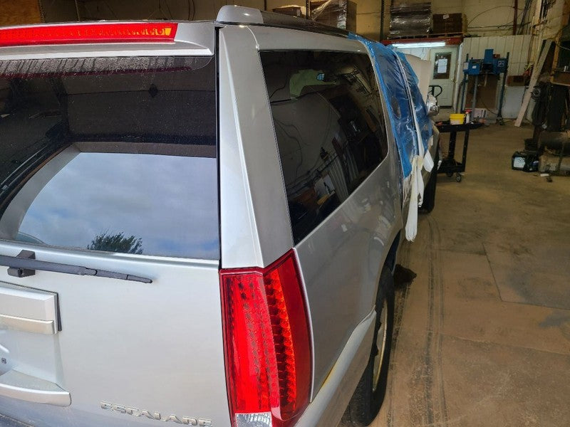 Hood Fits 07-14 ESCALADE 670440