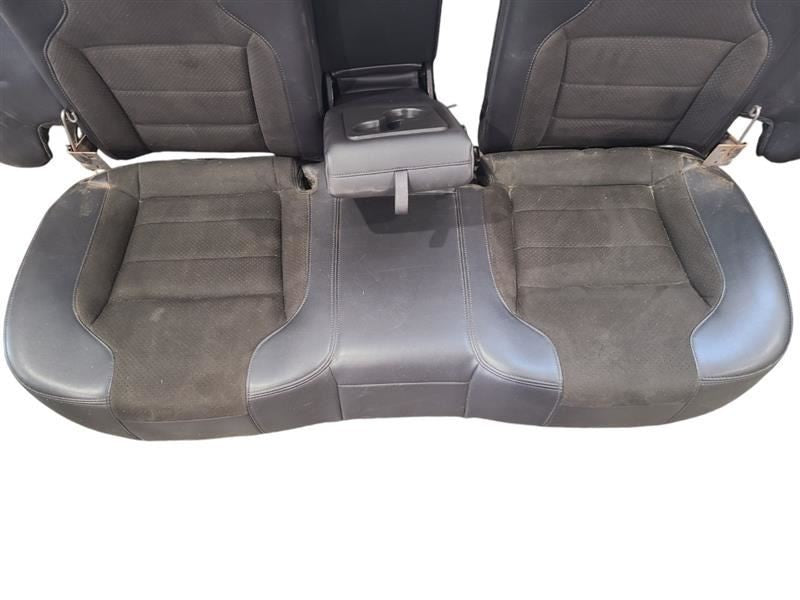 TAURUS    2012 Seat Rear 597357