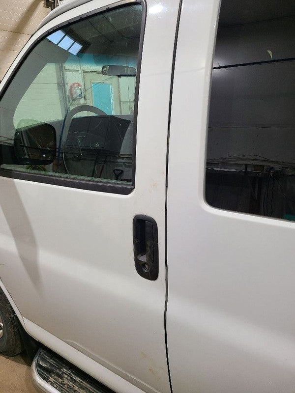Driver Left Front Door Electric Fits 03-15 EXPRESS 2500 VAN 663833
