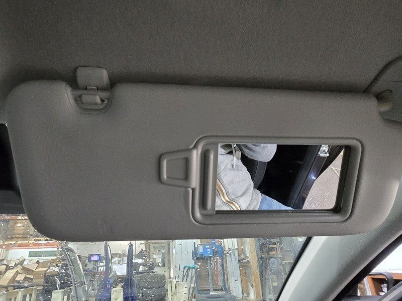 Passenger Sun Visor Without Sunroof With Vanity Mirror Fits 19-21 FORT