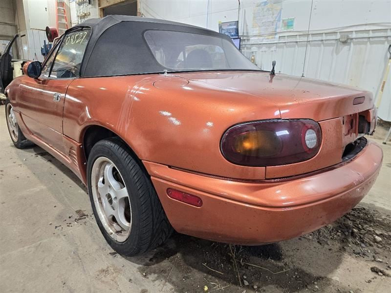 MIATA     1991 Seat Belt Front 598130